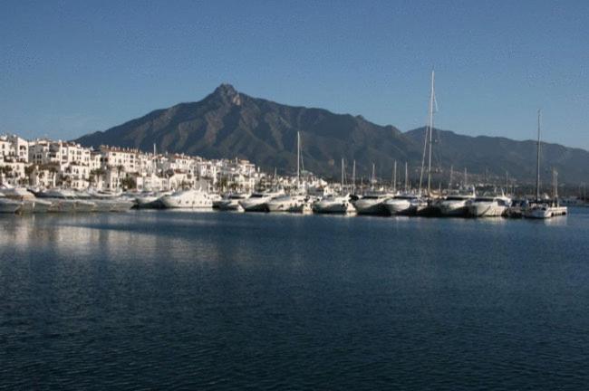 Hostal El Labrador Marbella Exterior foto
